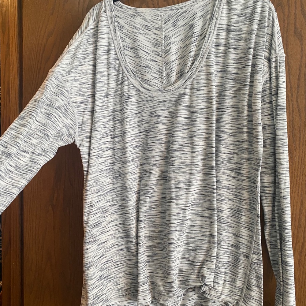 Lululelemon long sleeve shirt